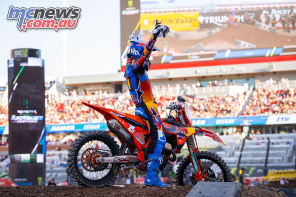 Blow by blow reports from AMA SX finale – Salt Lake City – Round 17