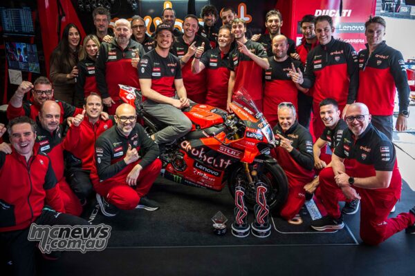 Bulega extends Aruba Ducati WorldSBK contract with MotoGP Test role